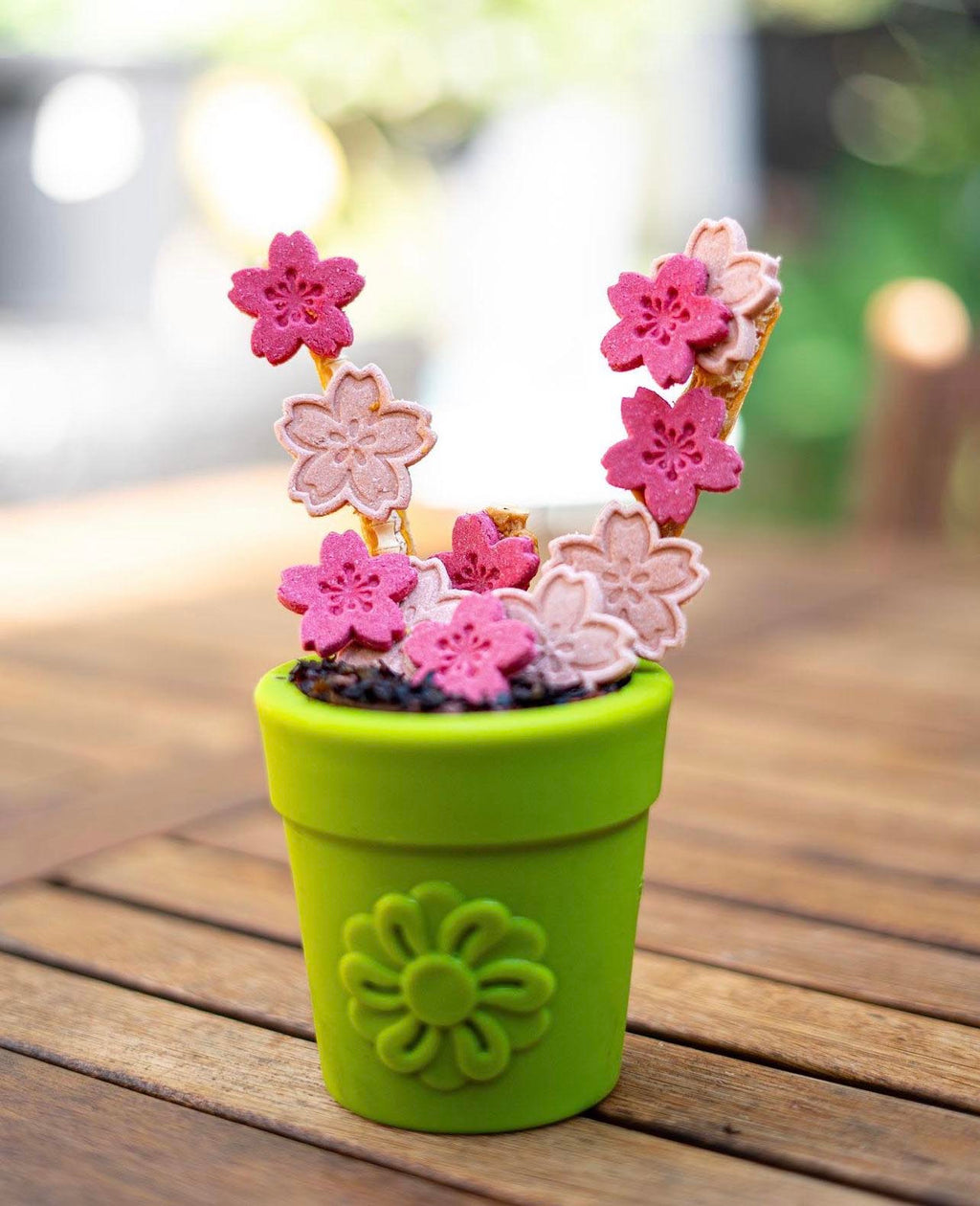 SodaPup Flower Pot Treat Dispenser